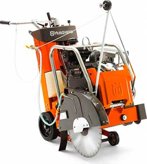 Резчик швов HUSQVARNA FS-524 в прокат в Иванове. У нас лучшая цена за сутки! Возможность взять в аренду с выгодной скидкой до 40% при экспресс доставке 24/7. И помните, ночью стоимость еще дешевле на 30%! #арендапрокат #виброплита #выгодно